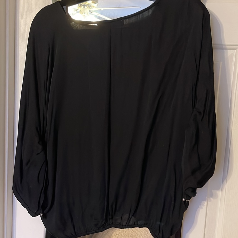 NWT VICI LOVESTITCH Satin Challis Button Down Blouse ~ Small - Picture 5 of 6